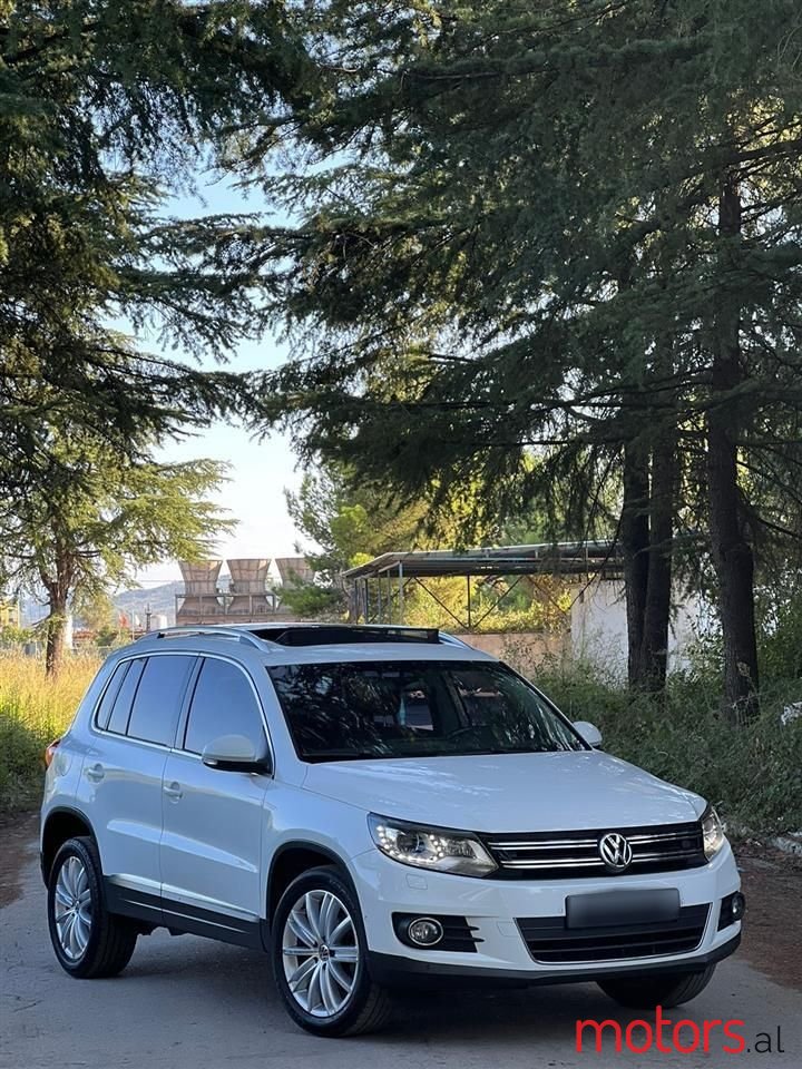 2014' Volkswagen Tiguan photo #1