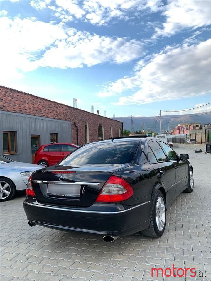 2008' Mercedes-Benz E 280 photo #4