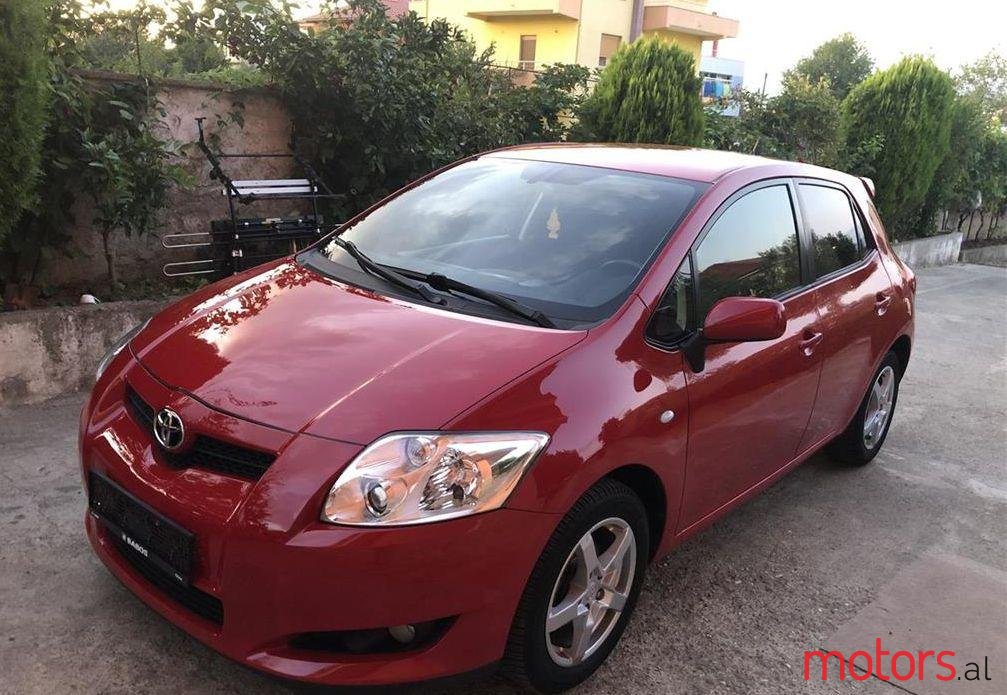 2008' Toyota Auris photo #1