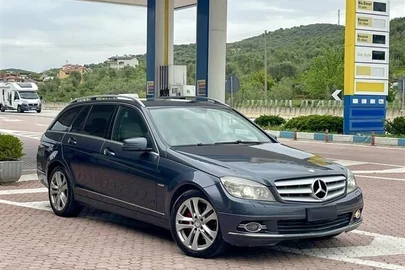 2009' Mercedes-Benz C 220