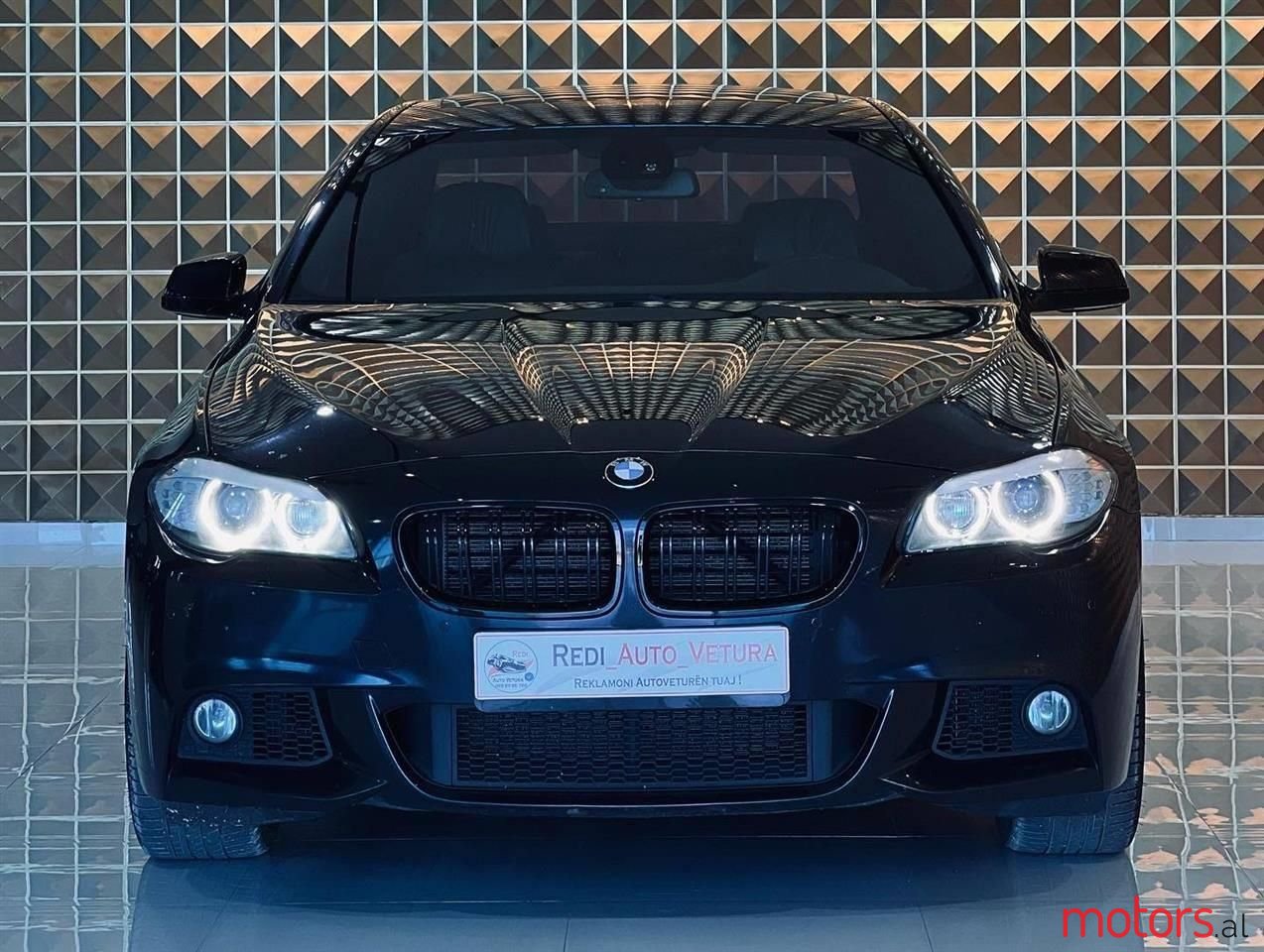 2011' BMW 535 photo #1