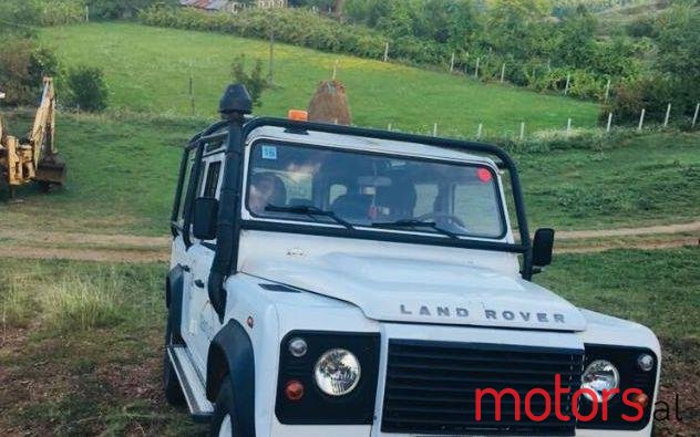 2008' Land Rover Defender photo #1