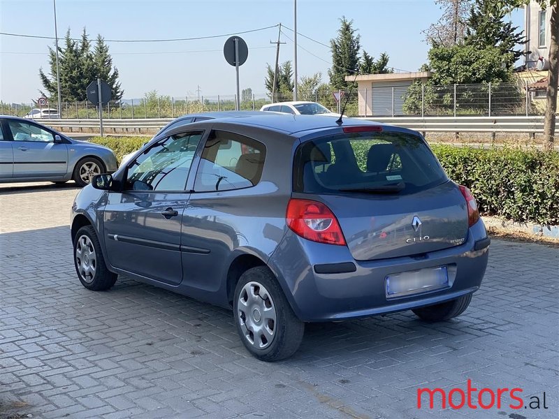 2006' Renault Clio photo #4