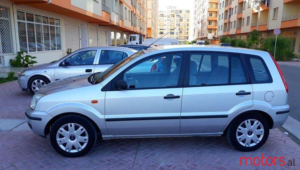 2004' Ford Fusion photo #2