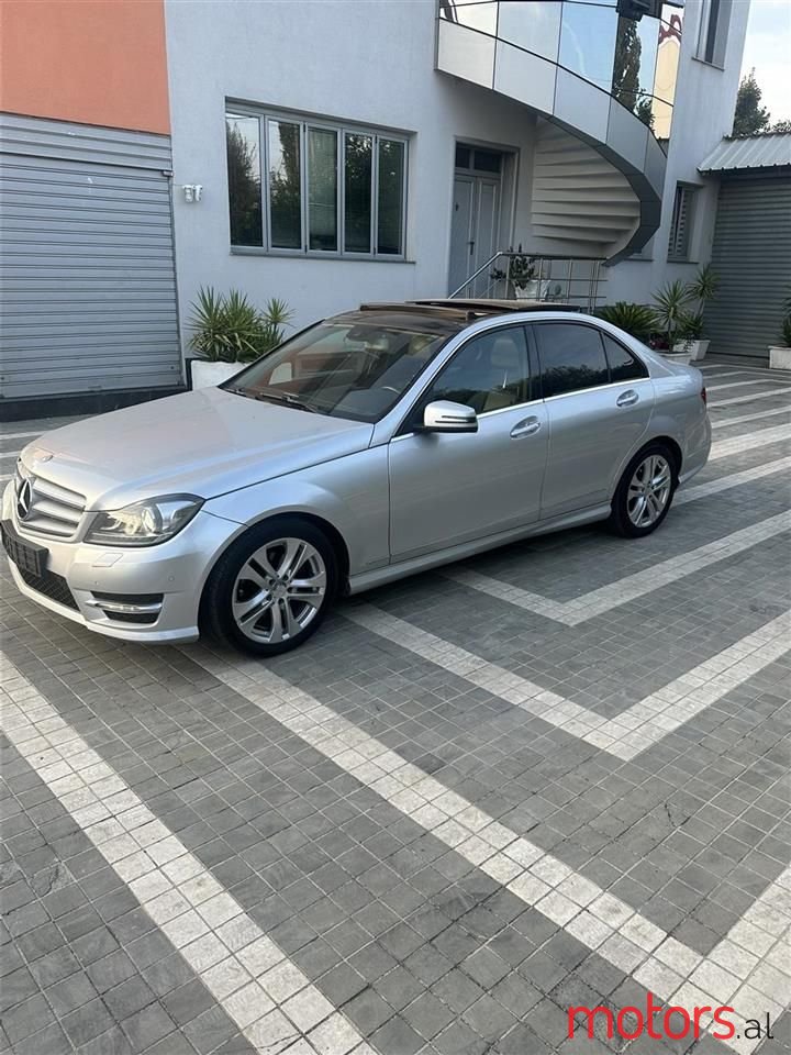 2013' Mercedes-Benz C 220 photo #6