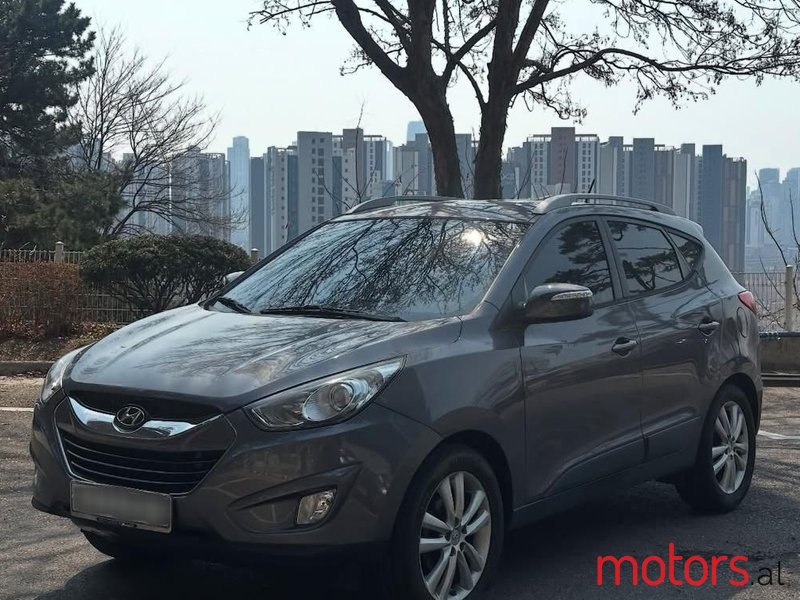 2011' Hyundai Tucson photo #1