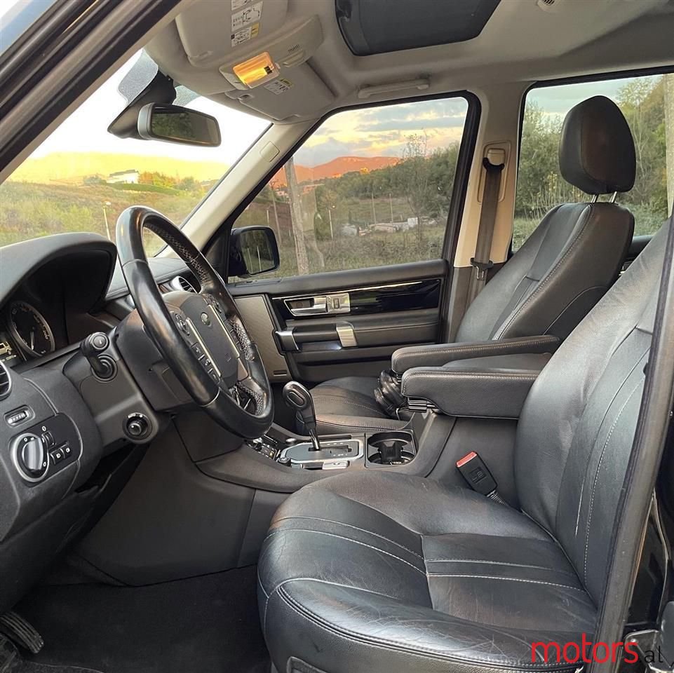 2011' Land Rover Discovery photo #3