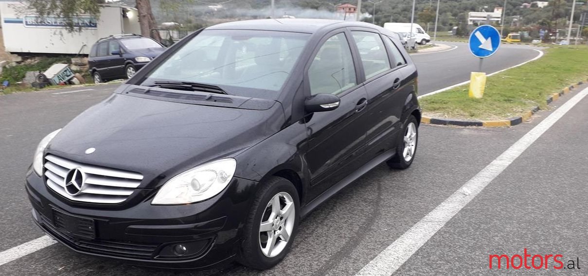 2006' Mercedes-Benz B 180 photo #1