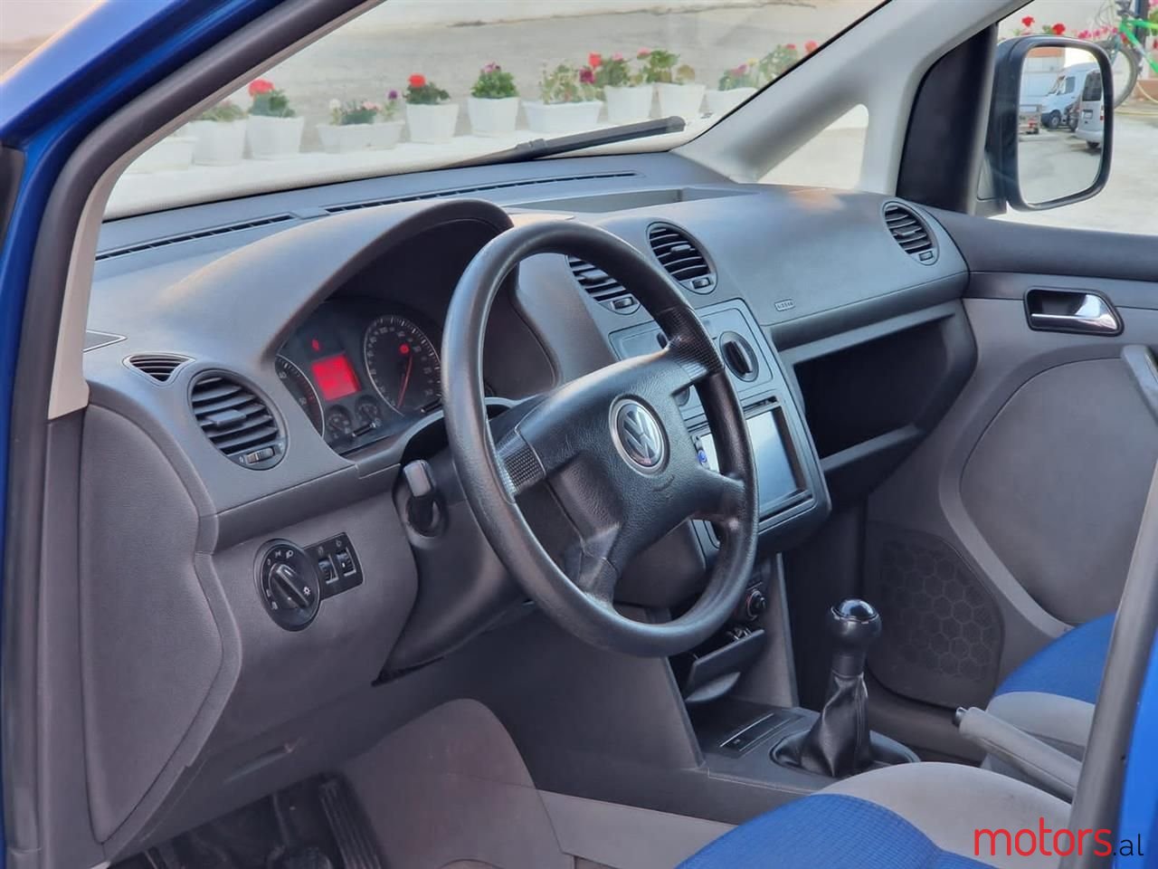 2006' Volkswagen Caddy photo #5