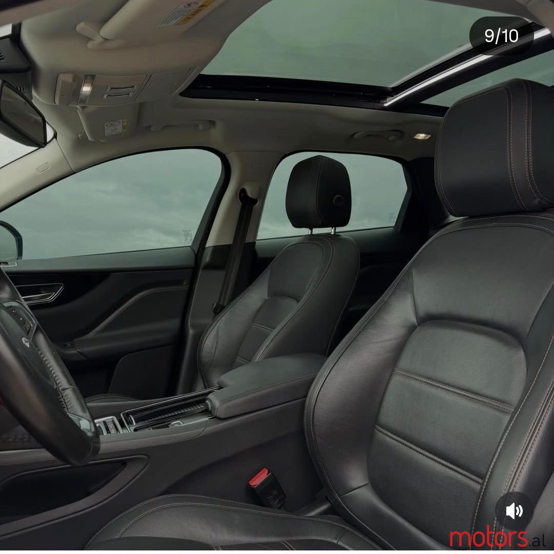 2017' Jaguar F-Pace photo #5