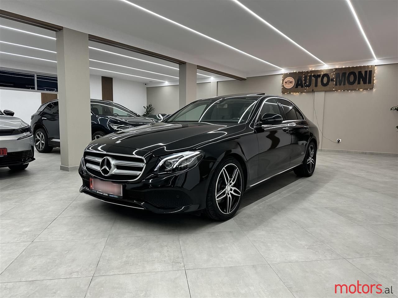 2016' Mercedes-Benz E 220 photo #1