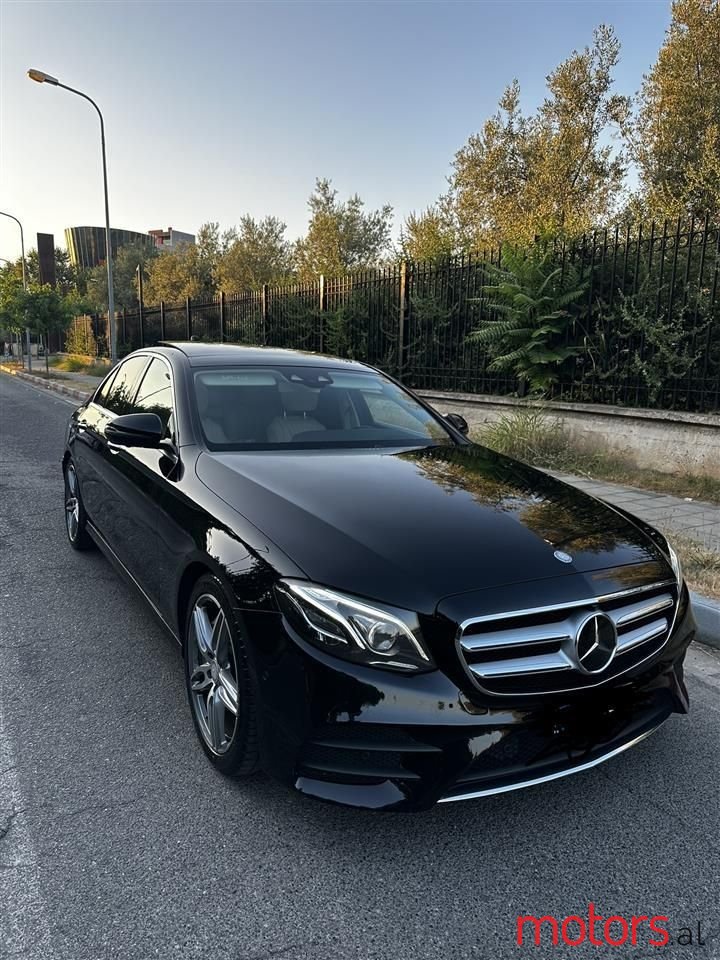 2017' Mercedes-Benz E 350 photo #1