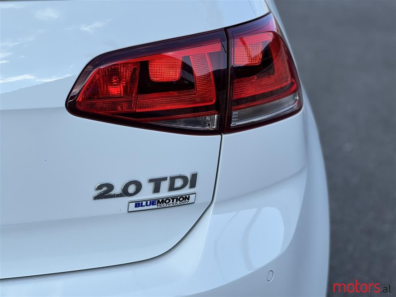 2015' Volkswagen Golf photo #6