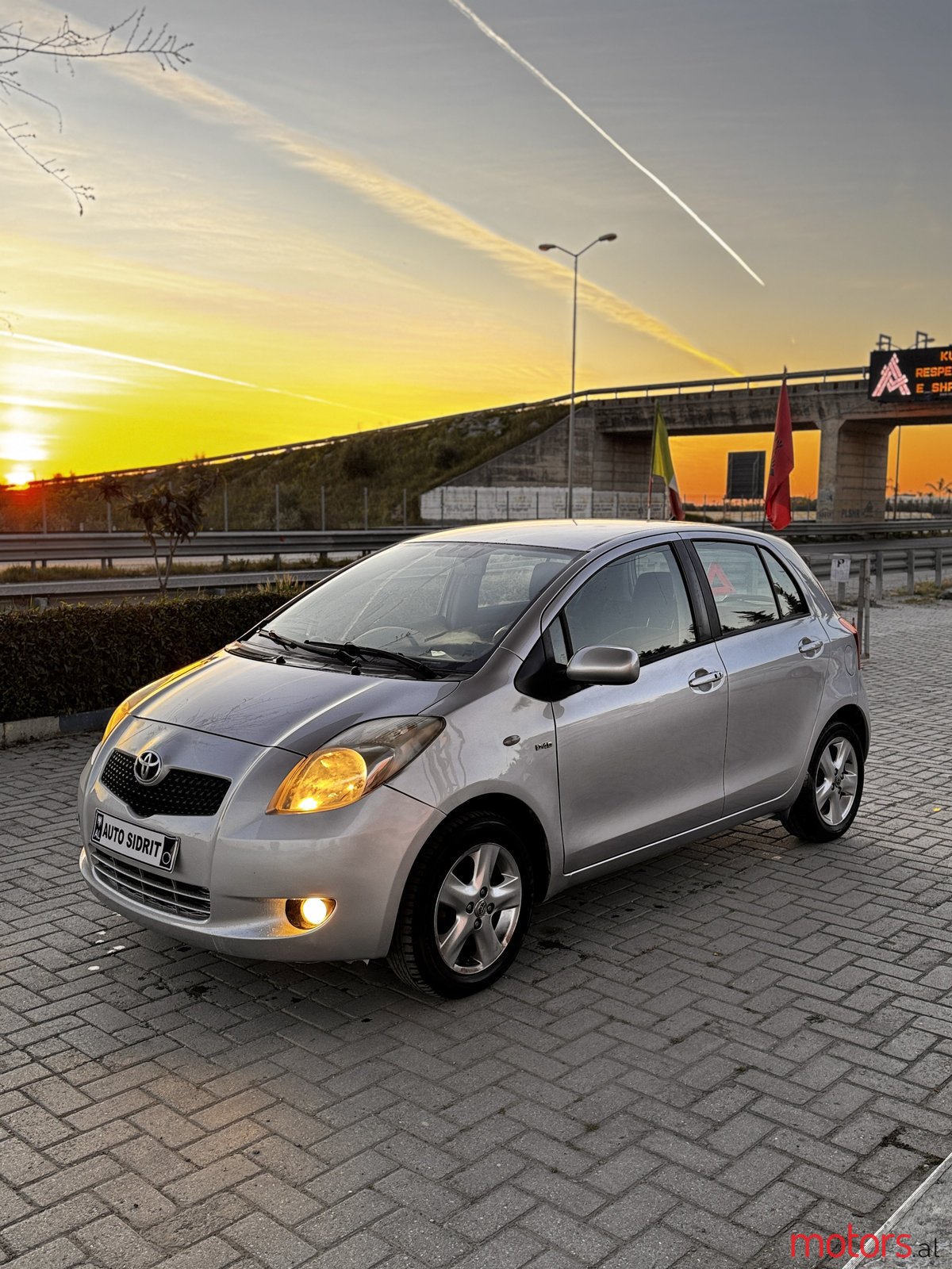 2008' Toyota Yaris photo #1