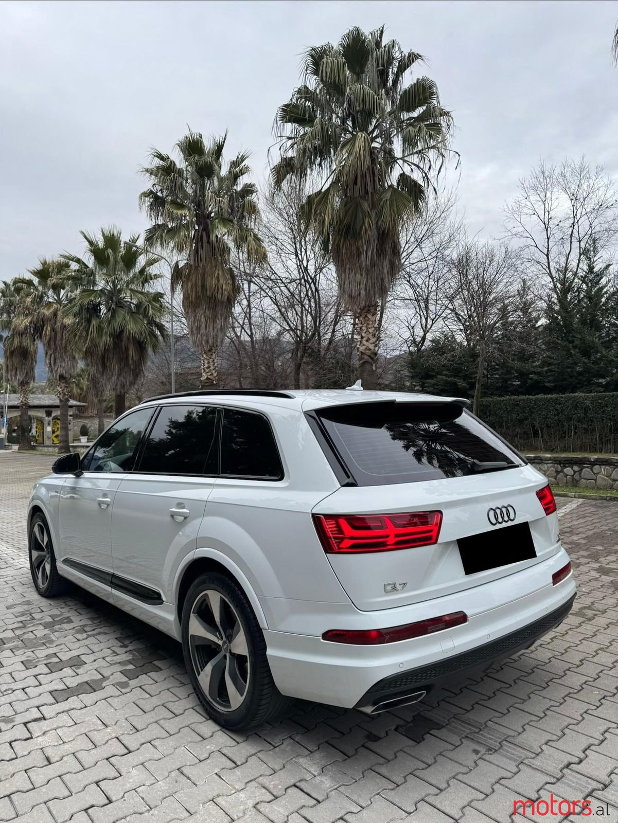 2016' Audi Q7 photo #6