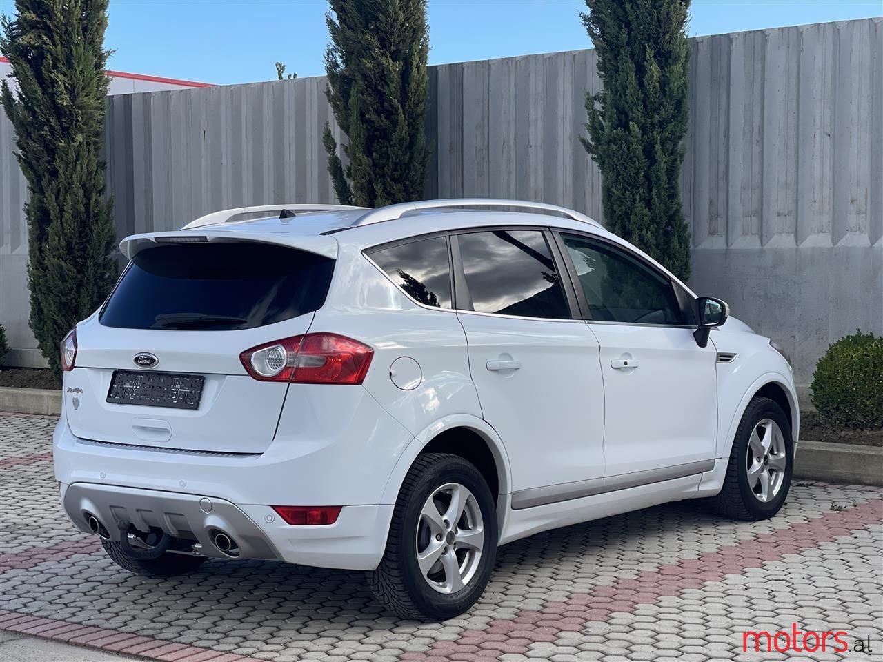 2011' Ford Kuga photo #3