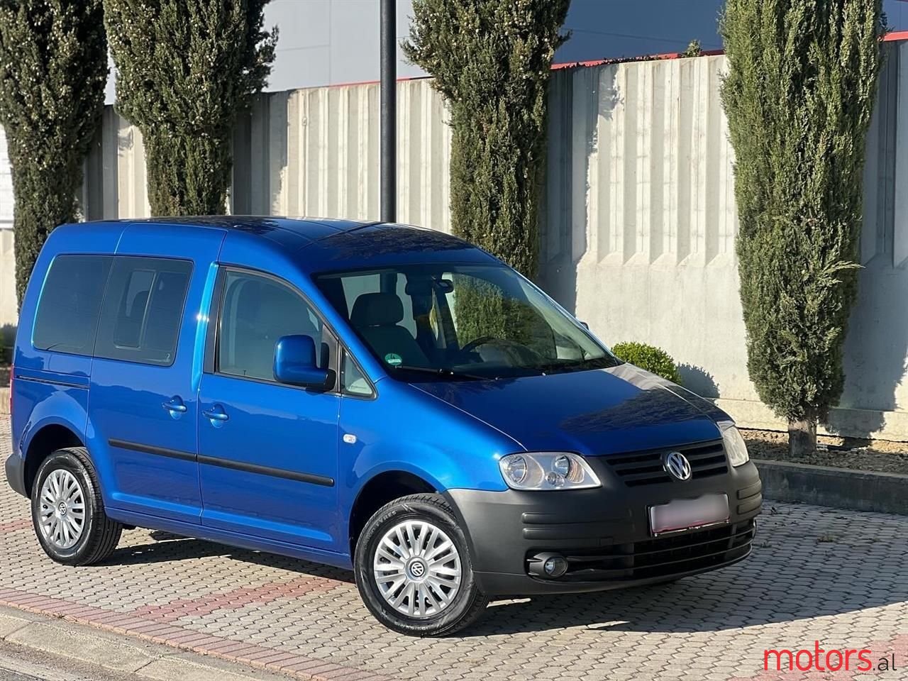 2009' Volkswagen Caddy photo #3