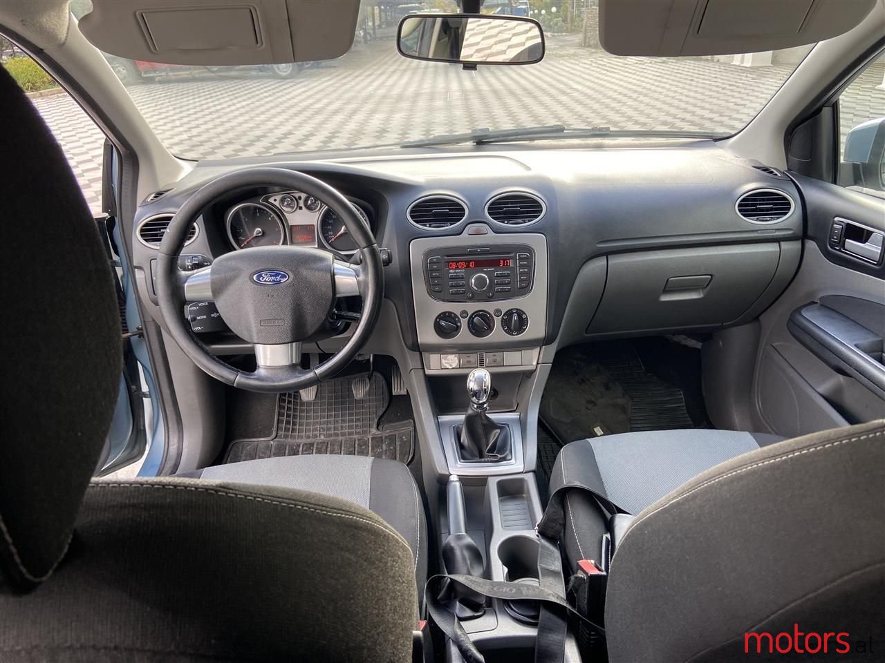 2010' Ford Focus photo #3