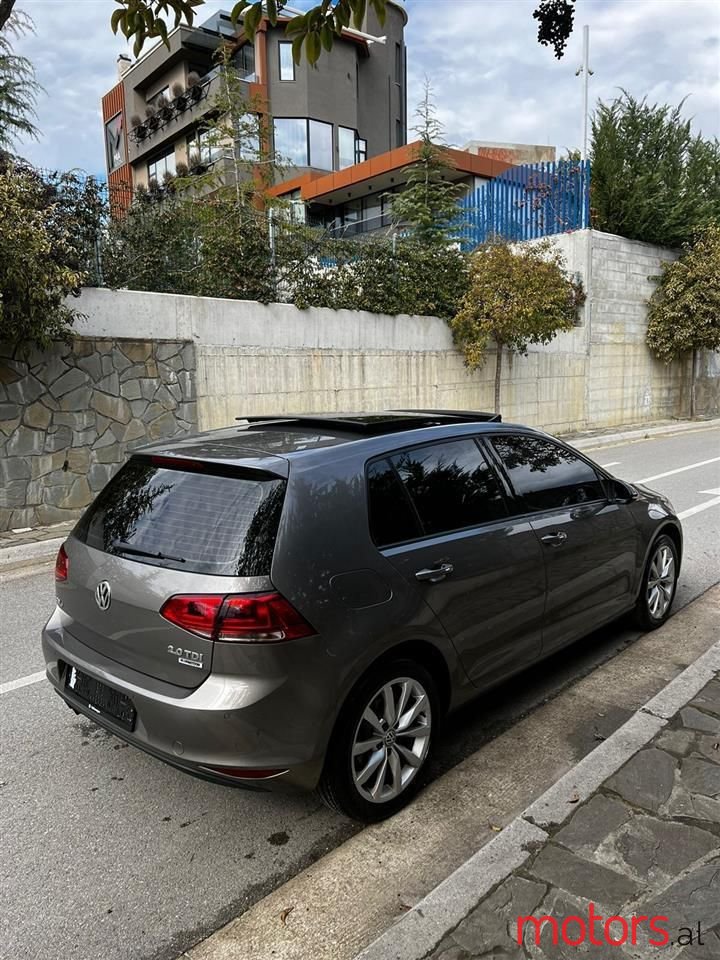 2016' Volkswagen Golf photo #6