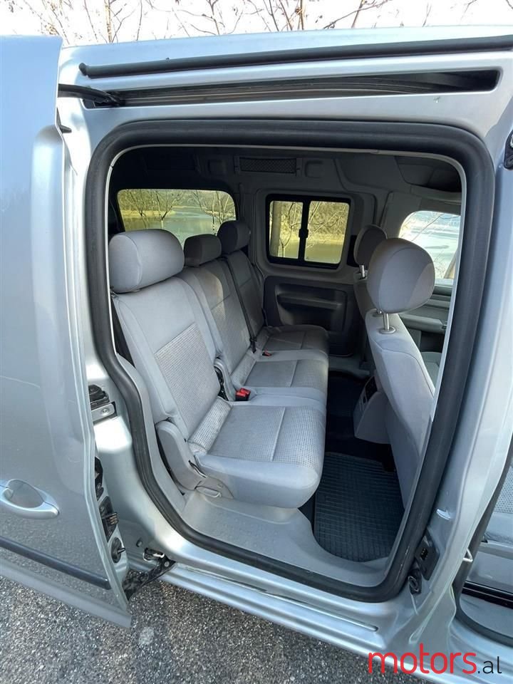 2009' Volkswagen Caddy photo #6