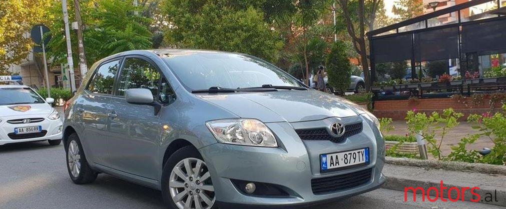 2009' Toyota Auris photo #1