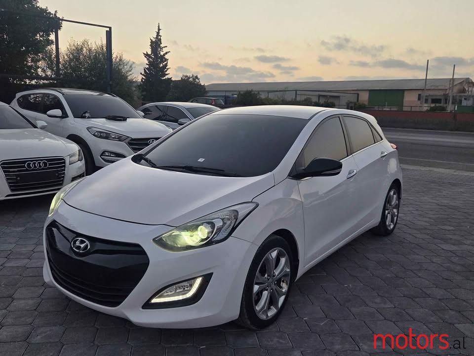 2013' Hyundai i30 photo #2