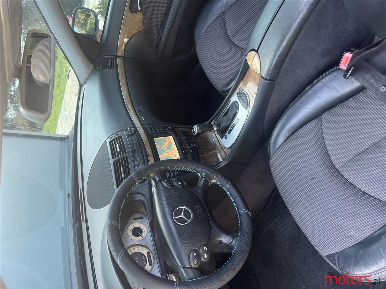 2007' Mercedes-Benz 320 photo #5