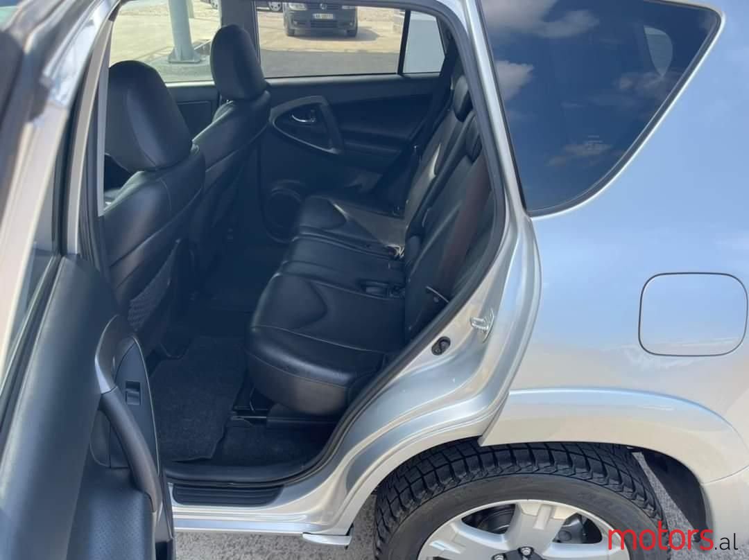 2010' Toyota RAV4 photo #4