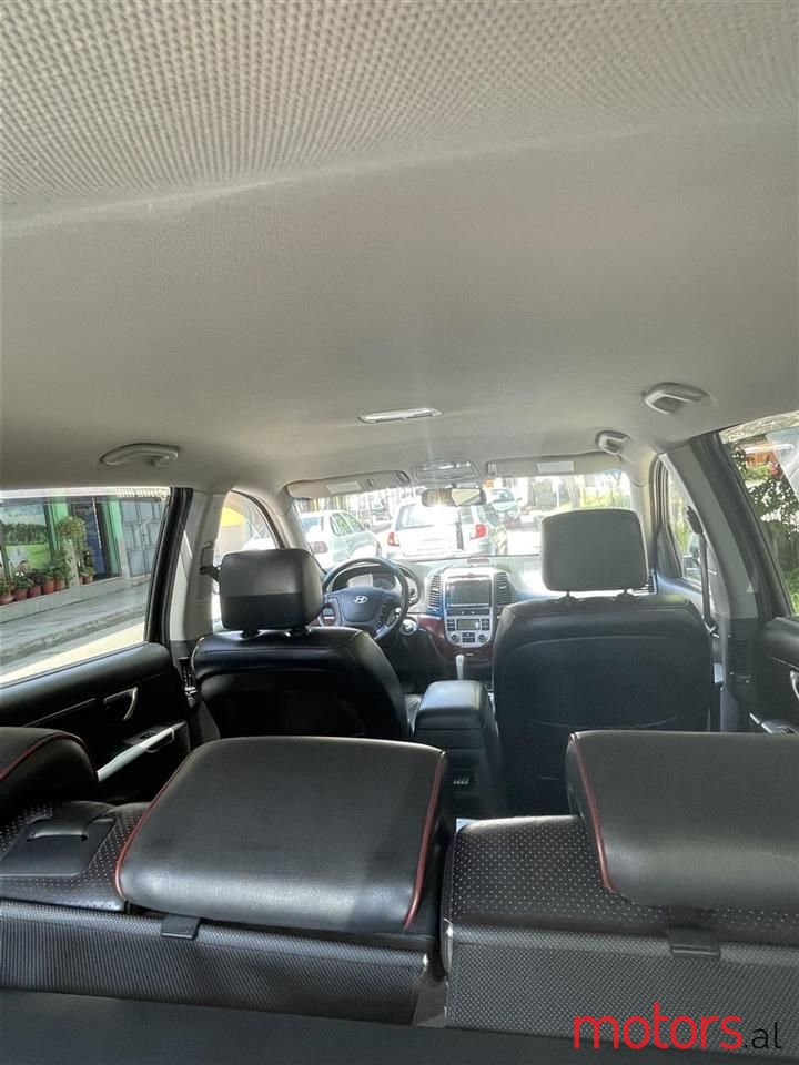 2008' Hyundai Santa Fe photo #5