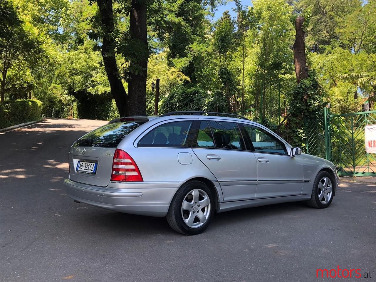 2005' Mercedes-Benz C 220 photo #3