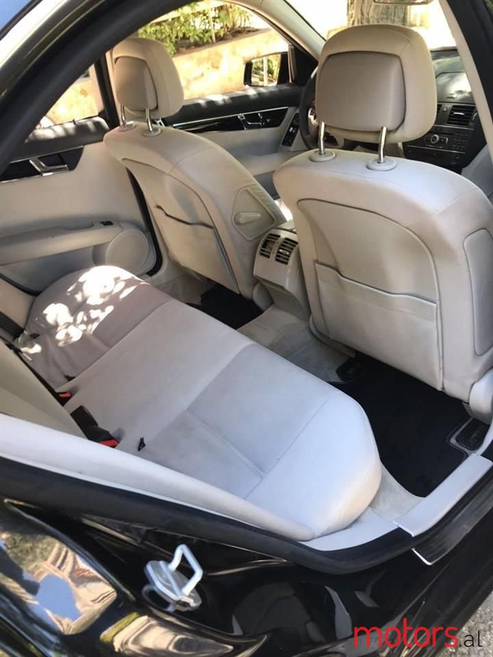 2010' Mercedes-Benz 220 photo #5