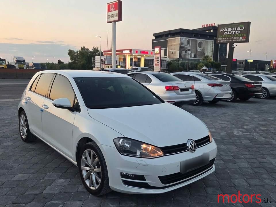 2015' Volkswagen Golf photo #1