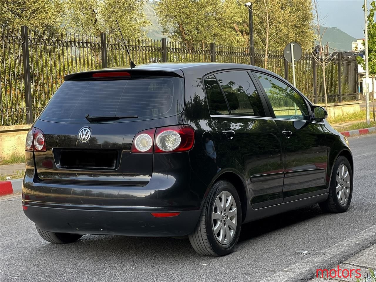 2006' Volkswagen Golf photo #6