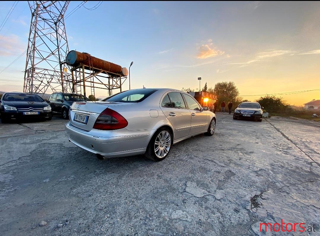 2008' Mercedes-Benz 280 photo #3