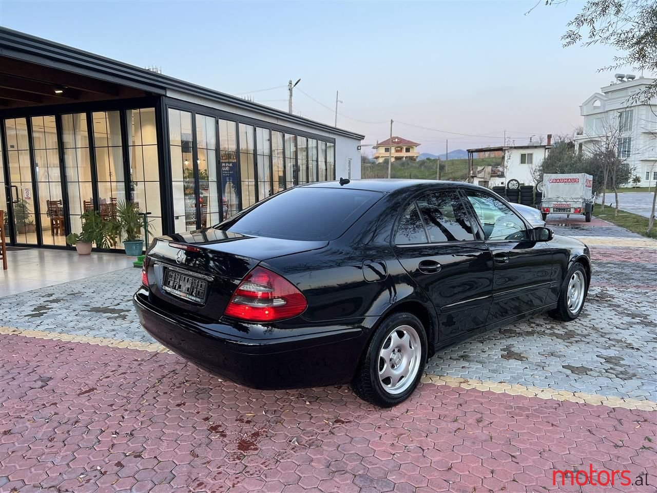 2006' Mercedes-Benz E 220 photo #5