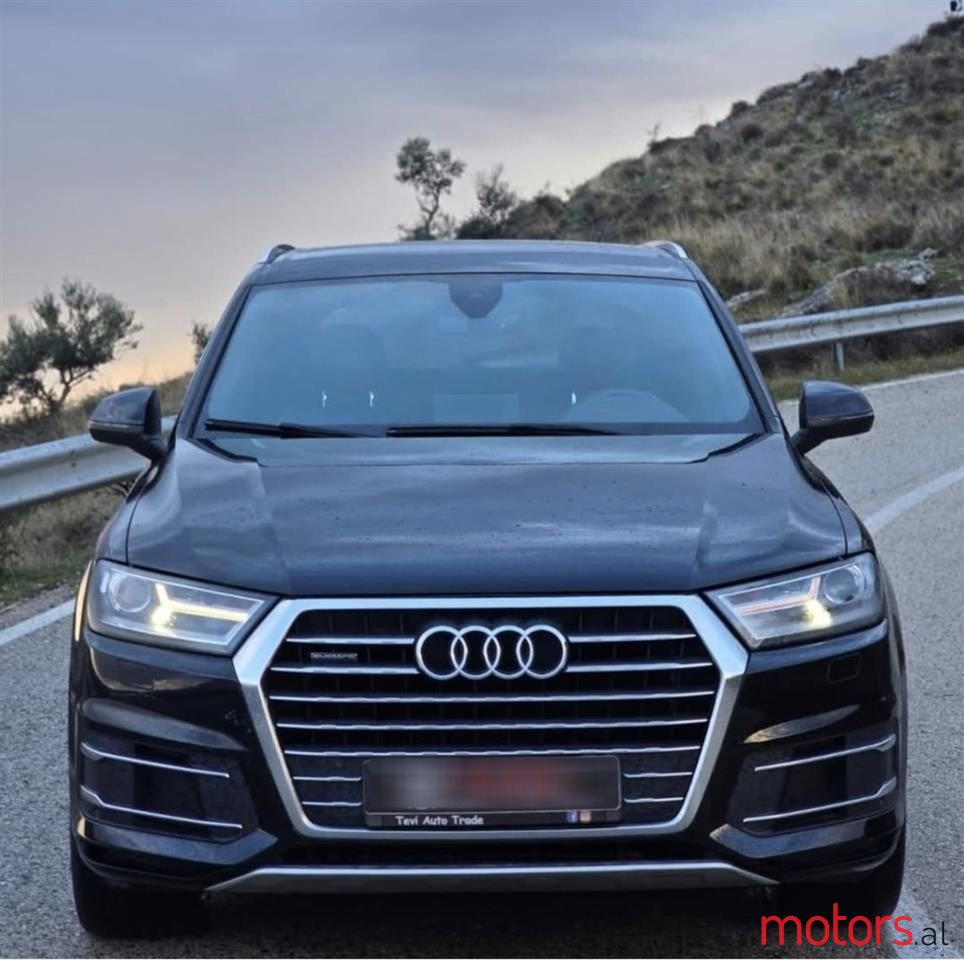 2017' Audi Q7 photo #6