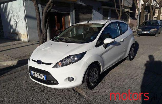 2012' Ford Fiesta photo #1