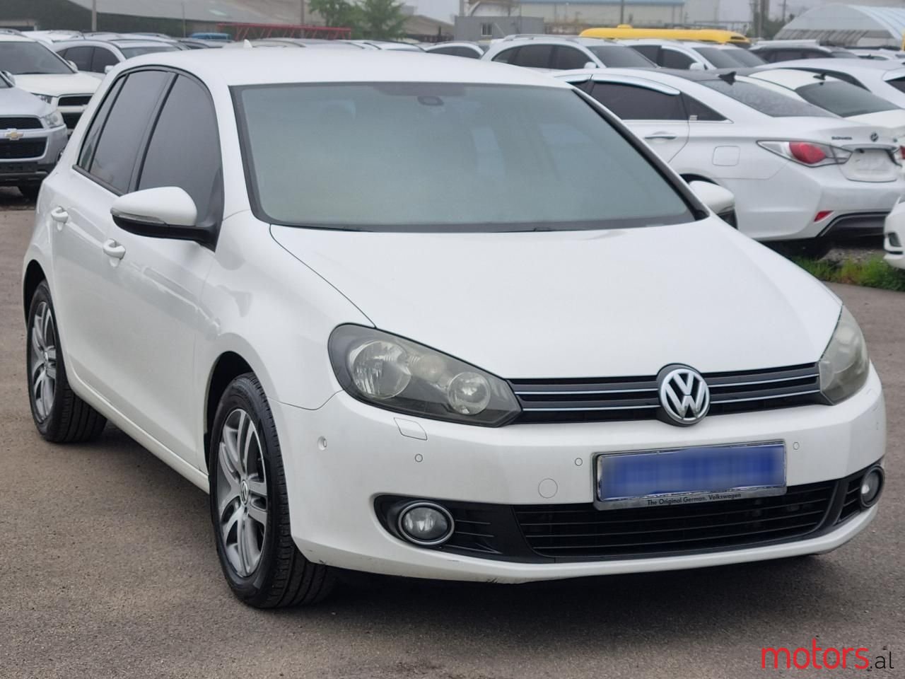 2011' Volkswagen Golf photo #2