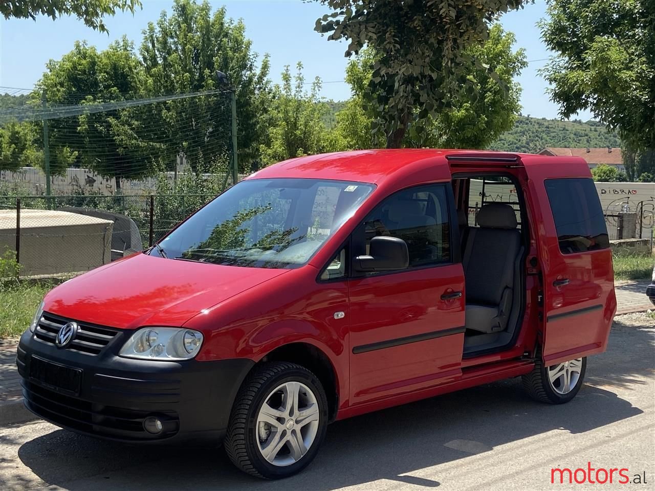 2006' Volkswagen Caddy photo #5