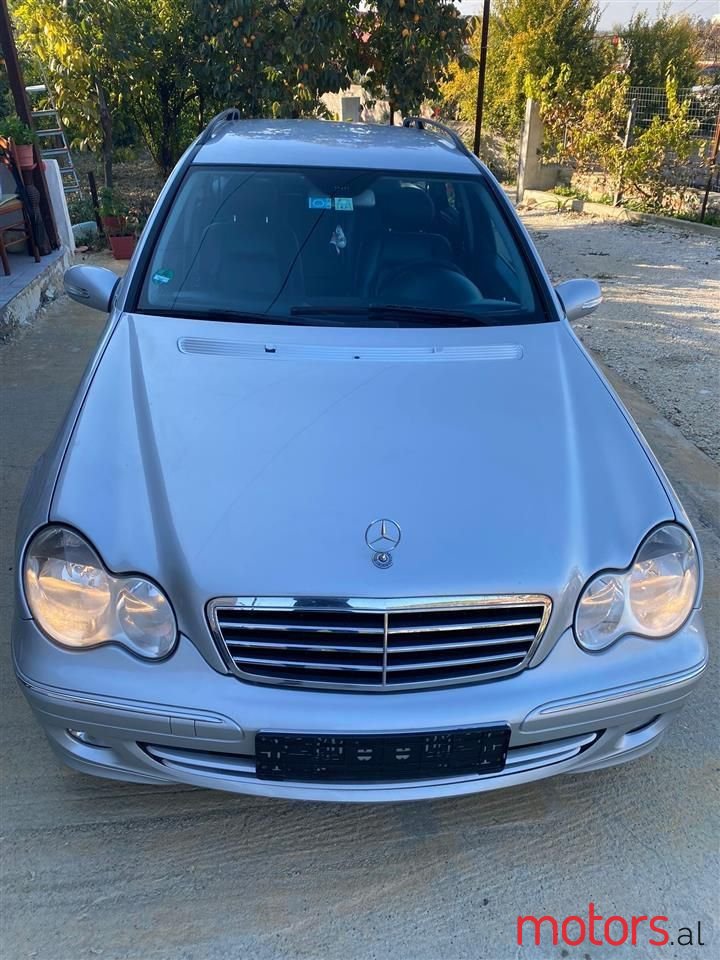 2005' Mercedes-Benz C 220 photo #4