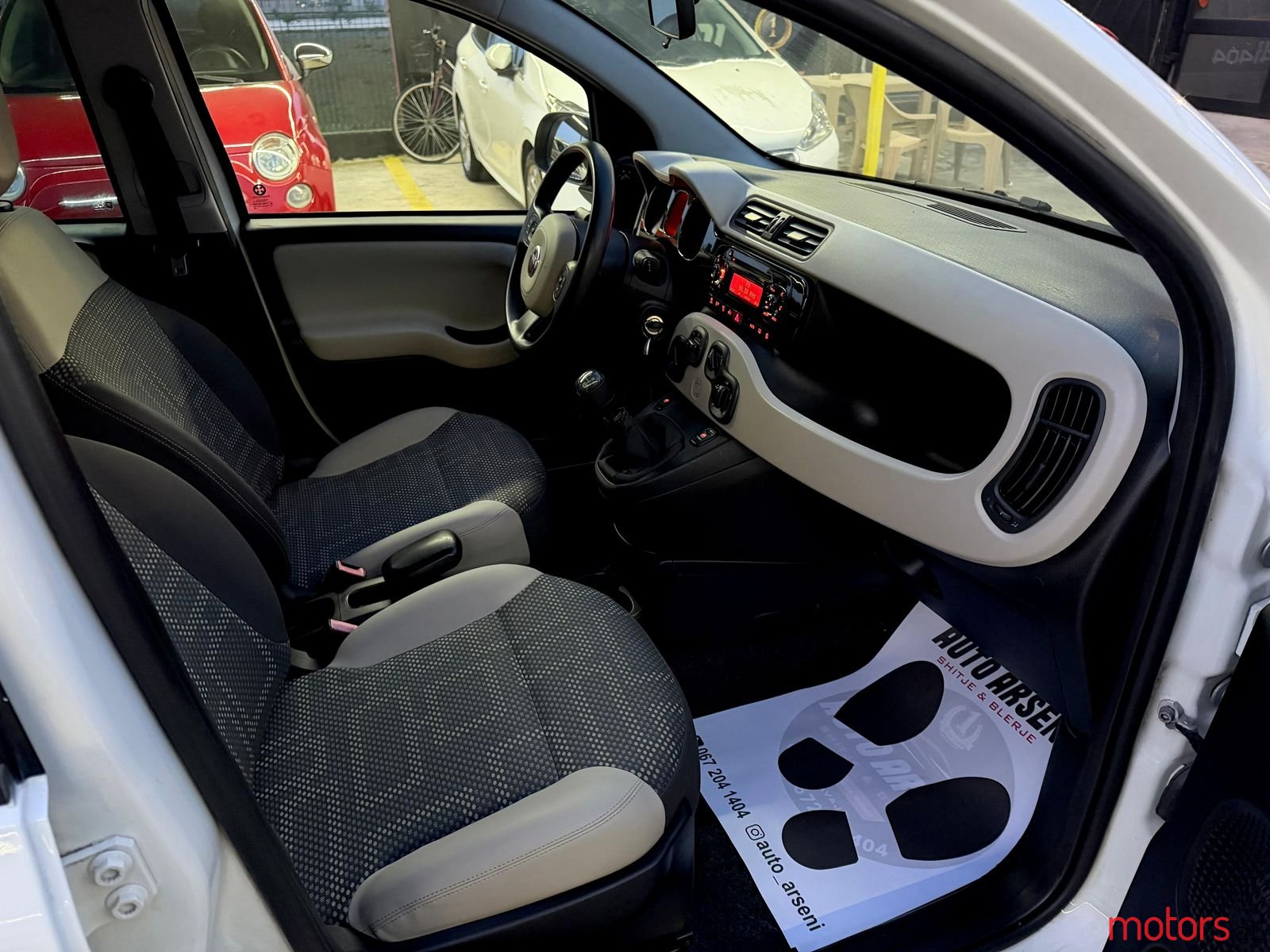 2013' Fiat Panda photo #2