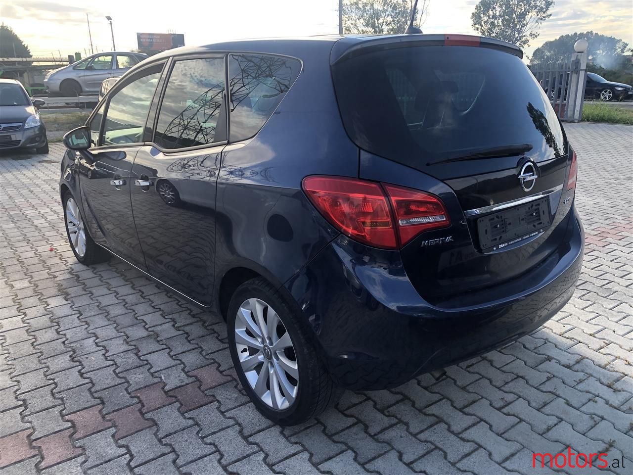 2011' Opel Meriva photo #6