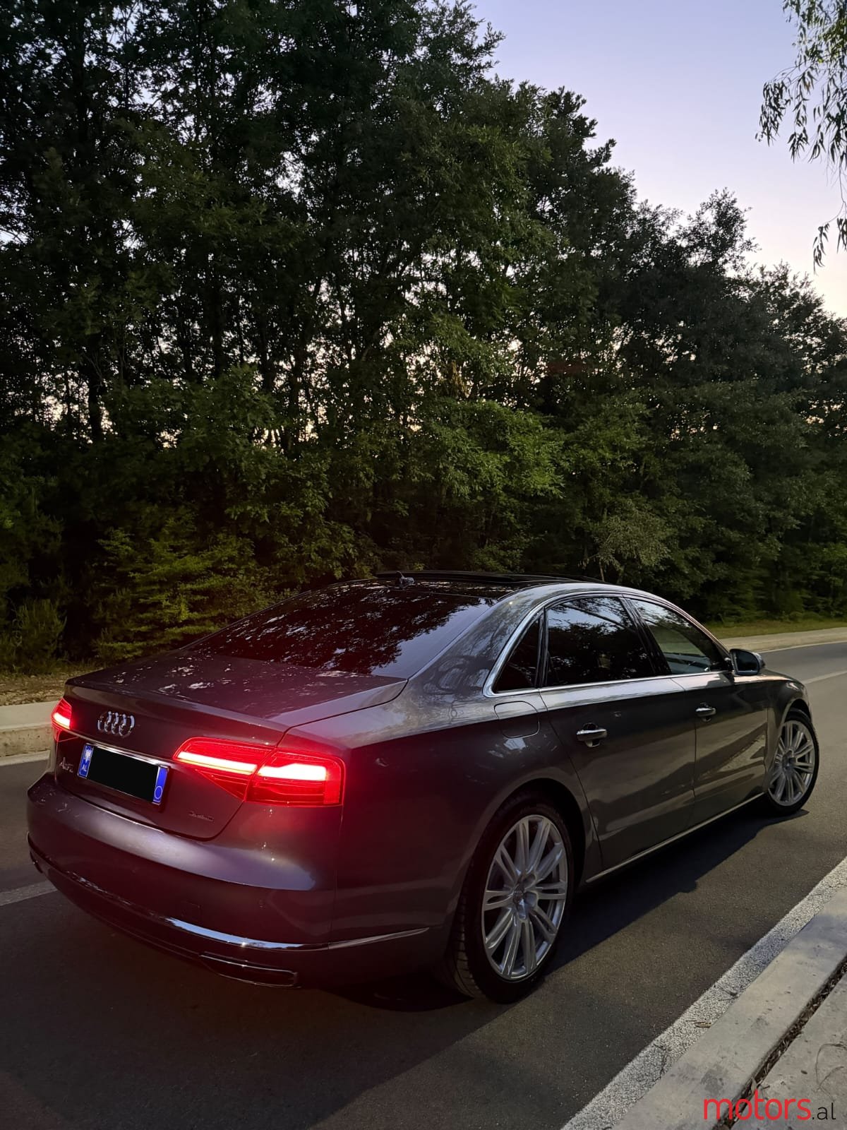 2015' Audi A8 photo #3
