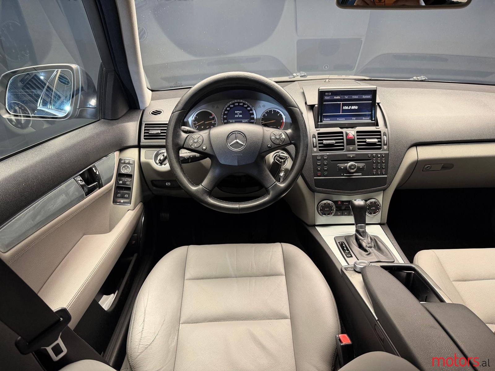 2008' Mercedes-Benz C 220 photo #2