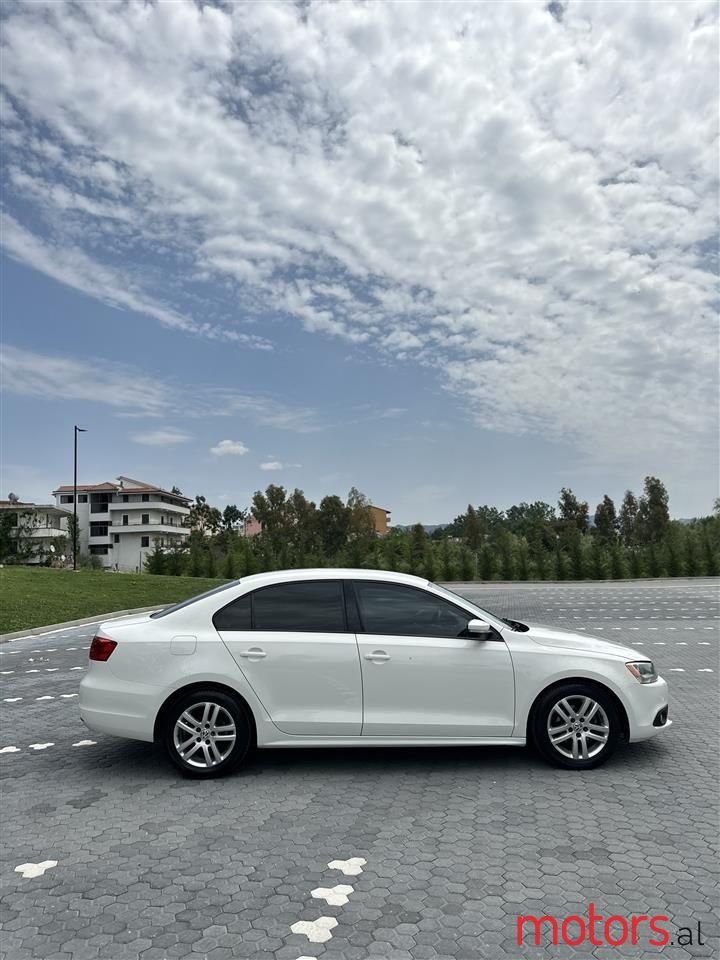 2014' Volkswagen Jetta photo #4