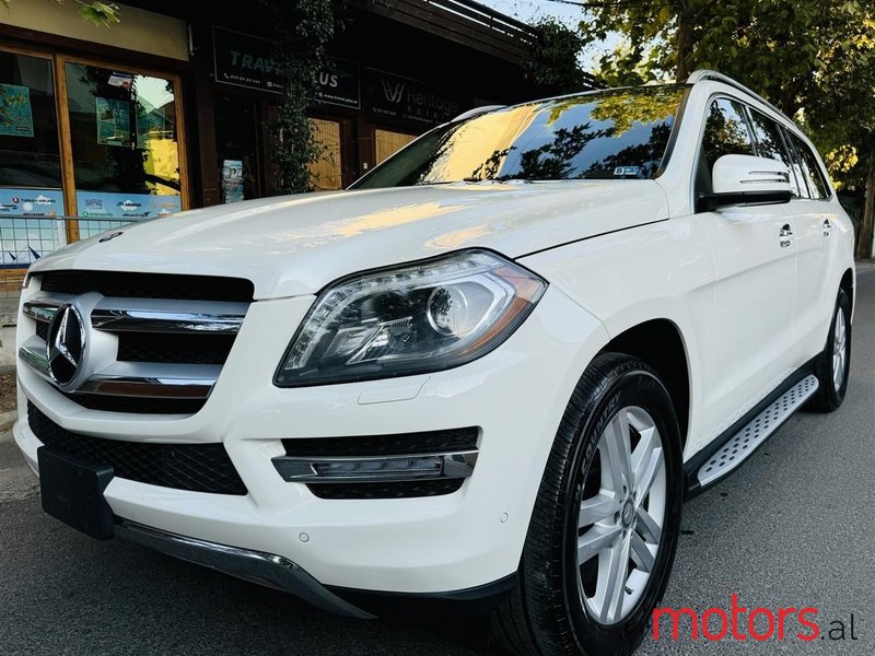 2013' Mercedes-Benz GL 450 photo #2