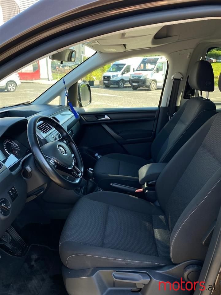 2016' Volkswagen Caddy photo #3