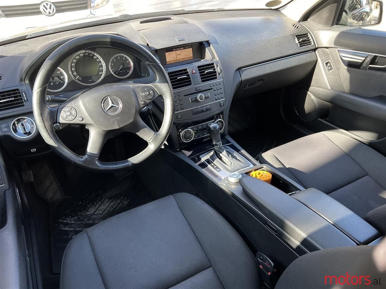 2010' Mercedes-Benz C 180 photo #3