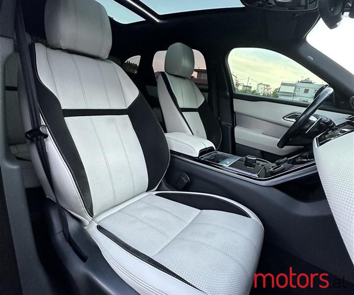 2018' Land Rover Range Rover Velar photo #4