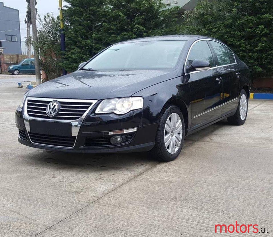 2005' Volkswagen Passat photo #1